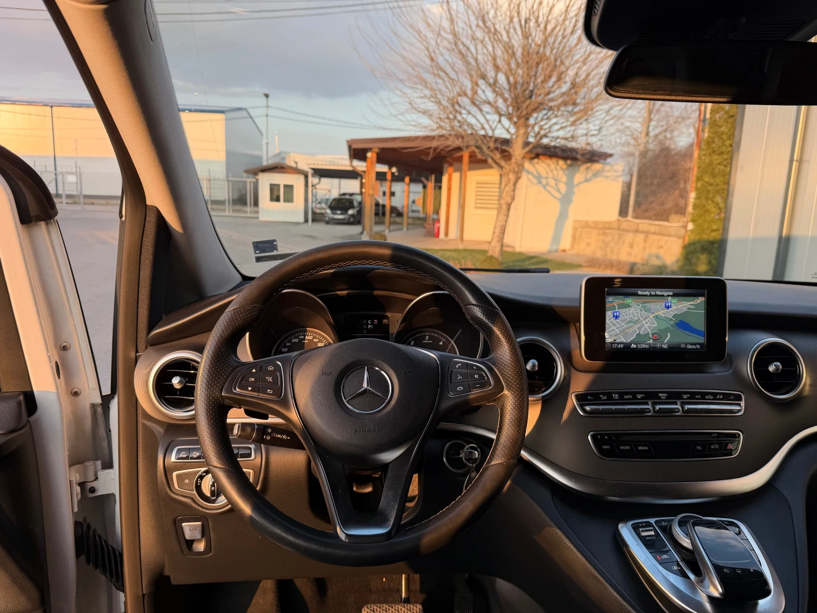 Mercedes-Benz V 250 Mercedes-Benz V250 CDI | 2015 г. | 224 КМ + Екстри, снимка 7 - Бусове и автобуси - 53738035