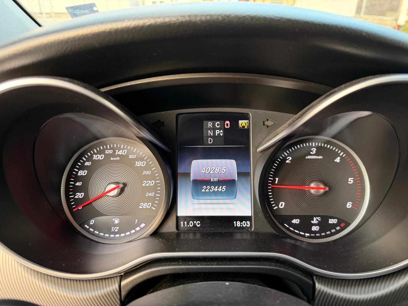 Mercedes-Benz V 250 Mercedes-Benz V250 CDI | 2015 г. | 224 КМ + Екстри, снимка 8 - Бусове и автобуси - 53738035