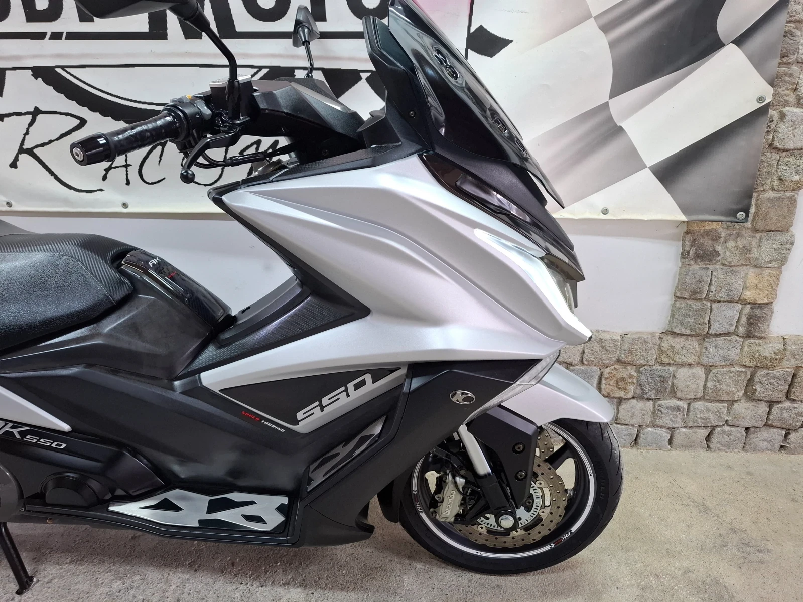 Kymco AK 550, снимка 13 - Мотоциклети и мототехника - 54088517