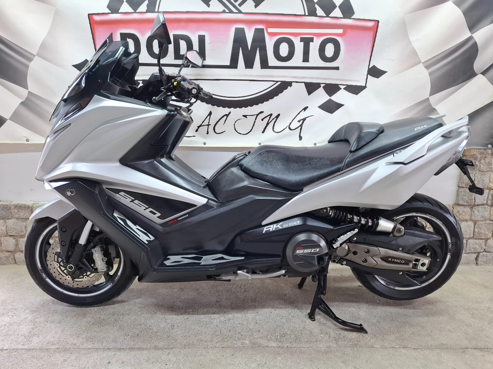 Kymco AK 550, снимка 3 - Мотоциклети и мототехника - 54088517