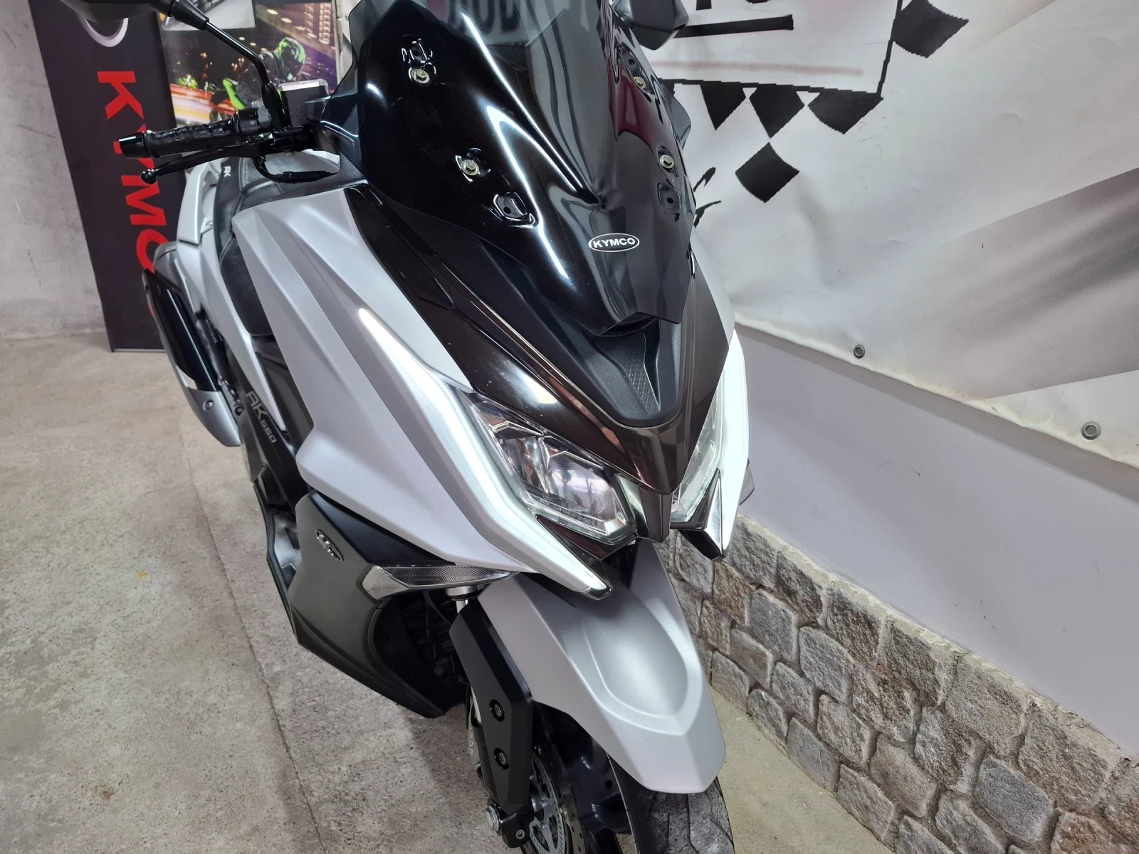 Kymco AK 550, снимка 17 - Мотоциклети и мототехника - 54088517