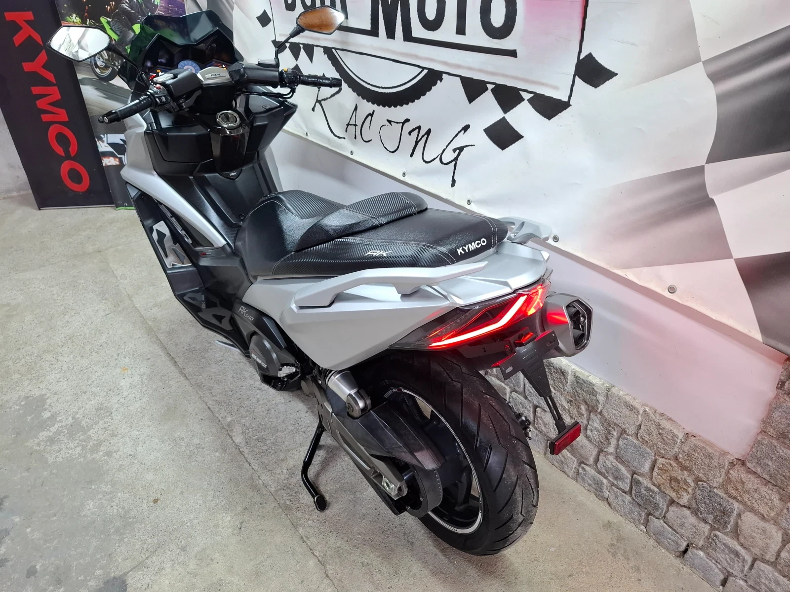 Kymco AK 550, снимка 7 - Мотоциклети и мототехника - 54088517