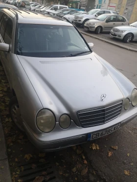     Mercedes-Benz E 320