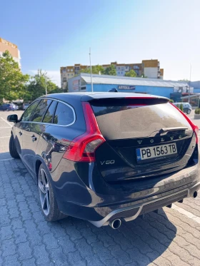     Volvo V60 Volvo V60 D5 R-Design