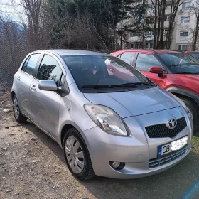 Toyota Yaris 1.3 , снимка 2