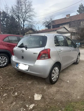 Toyota Yaris 1.3 , снимка 3