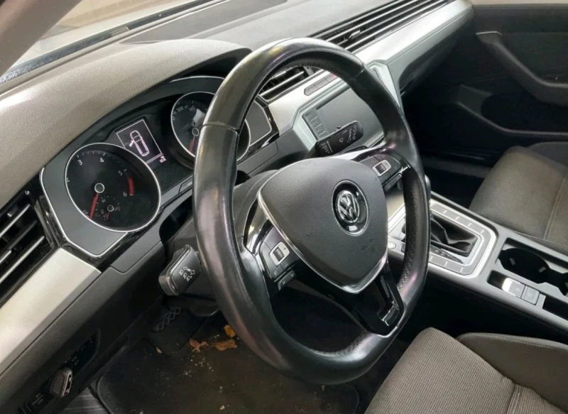 VW Passat 2.0, снимка 8 - Автомобили и джипове - 49274182