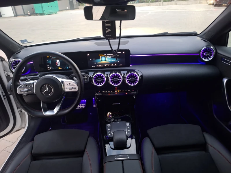 Mercedes-Benz A 180 53 000км, снимка 11 - Автомобили и джипове - 52427076