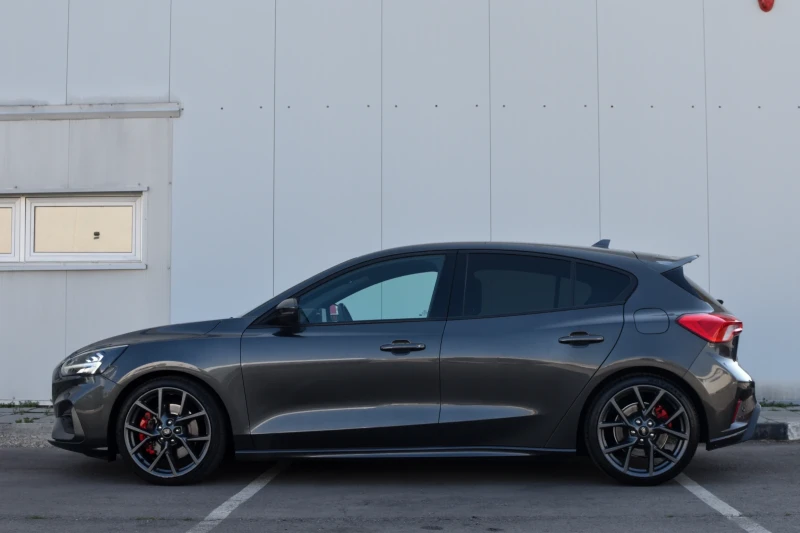 Ford Focus ST  Performance 2.3 Ecoboost * PROMO* , снимка 9 - Автомобили и джипове - 51641424