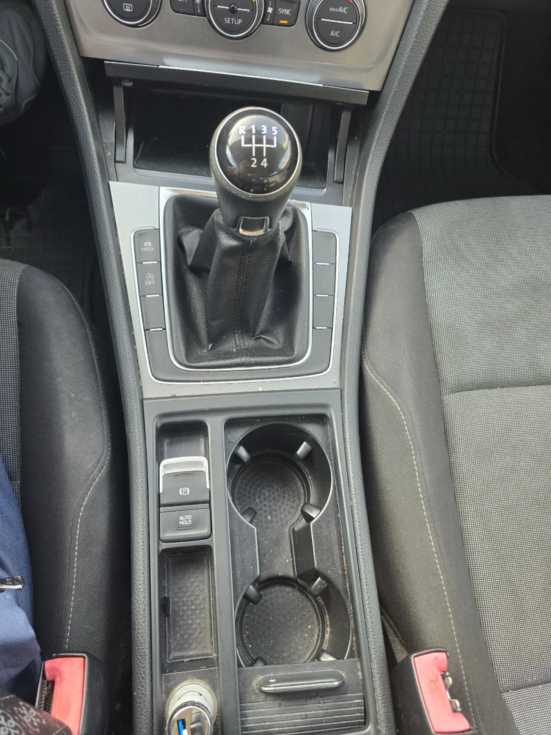 VW Golf, снимка 9 - Автомобили и джипове - 52242315