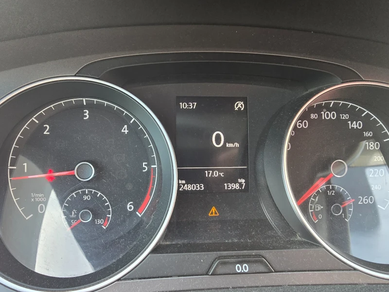 VW Golf, снимка 7 - Автомобили и джипове - 52242315