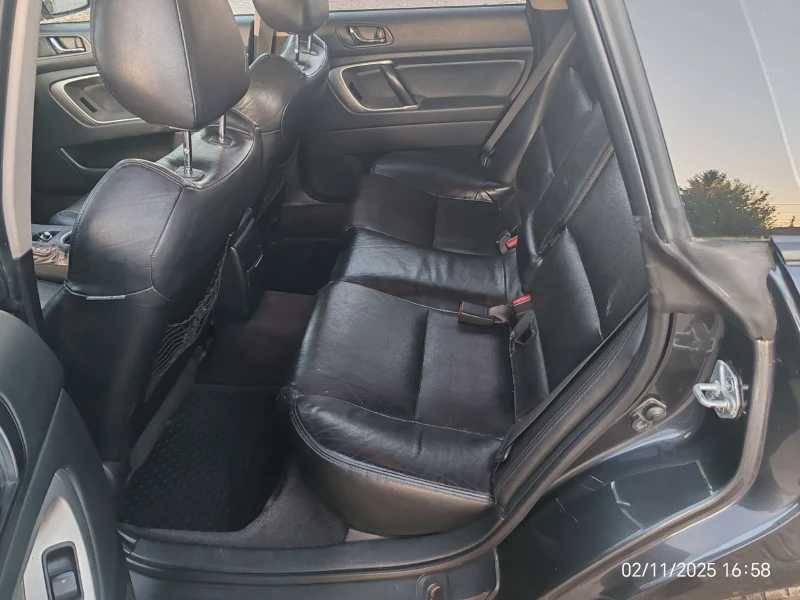 Subaru Legacy, снимка 10 - Автомобили и джипове - 52297268