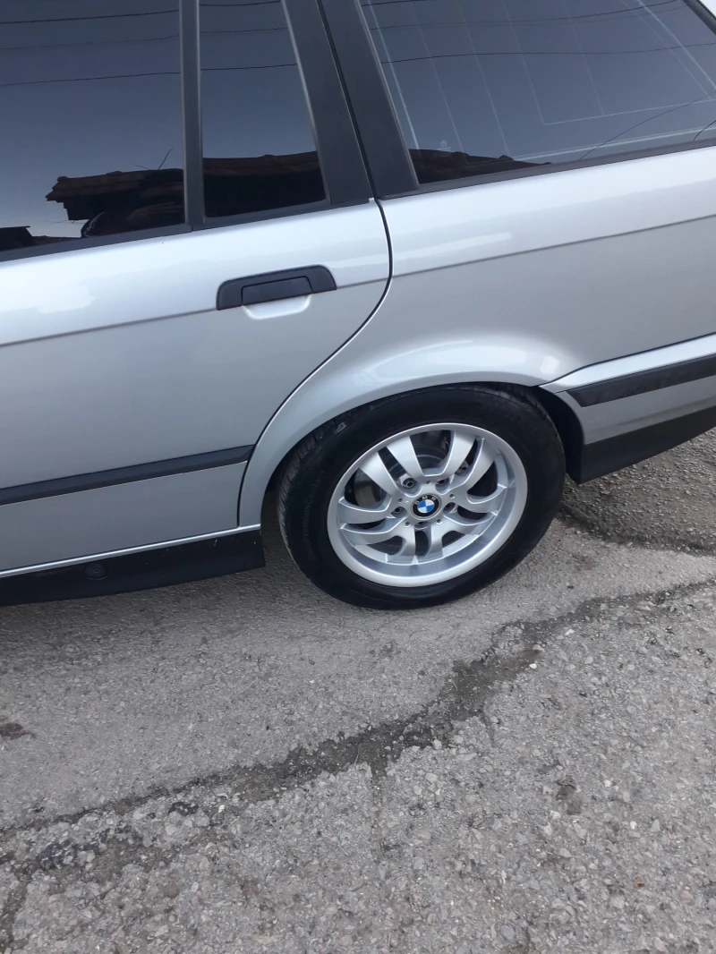 BMW 320 320i, снимка 7 - Автомобили и джипове - 52405909