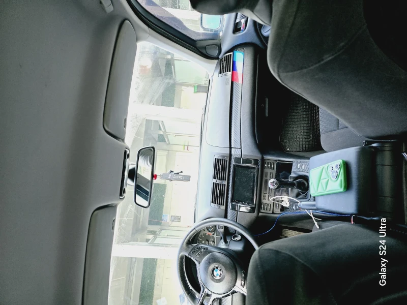 BMW 320, снимка 2 - Автомобили и джипове - 52445786