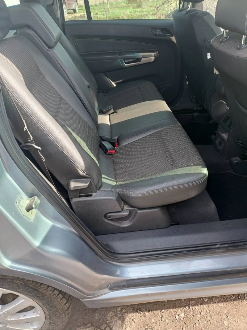 Opel Zafira, снимка 7 - Автомобили и джипове - 52467697