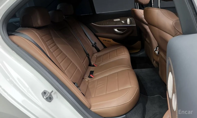 Mercedes-Benz E 220, снимка 12 - Автомобили и джипове - 53505627