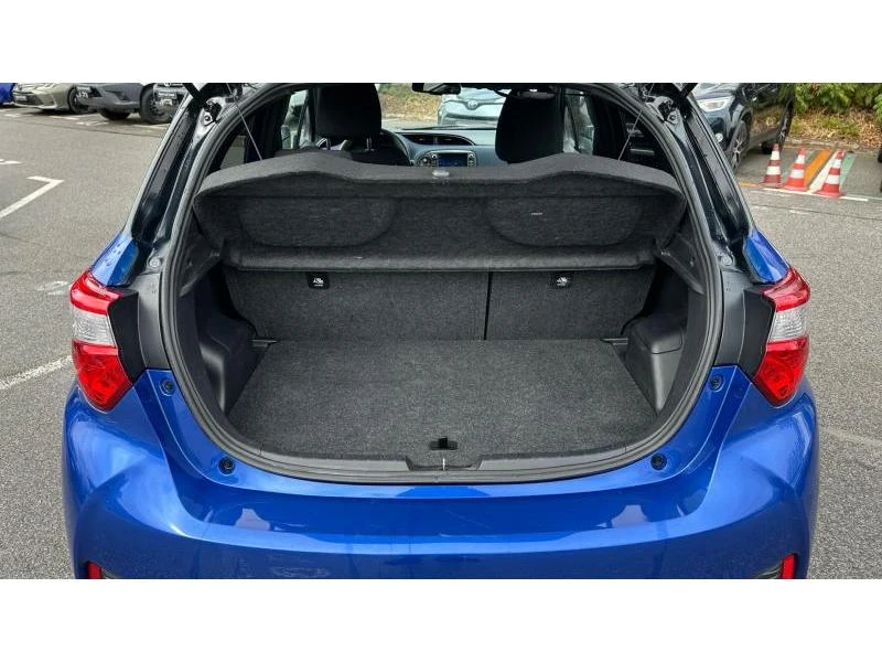 Toyota Yaris 1.5 HSD COLLECTION - изображение 10