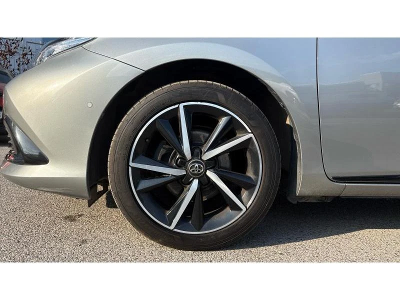 Toyota Auris 1.6P M/T FWD SOL, снимка 16 - Автомобили и джипове - 53871218