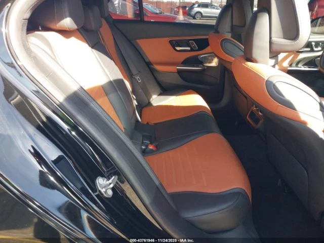 Mercedes-Benz C 300 * КОЖА* ПОДГРЕВ* 360* BURMESTER* , снимка 8 - Автомобили и джипове - 55132373