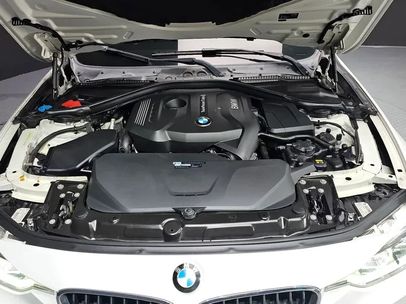 BMW 330 M Sports, снимка 6 - Автомобили и джипове - 55651175