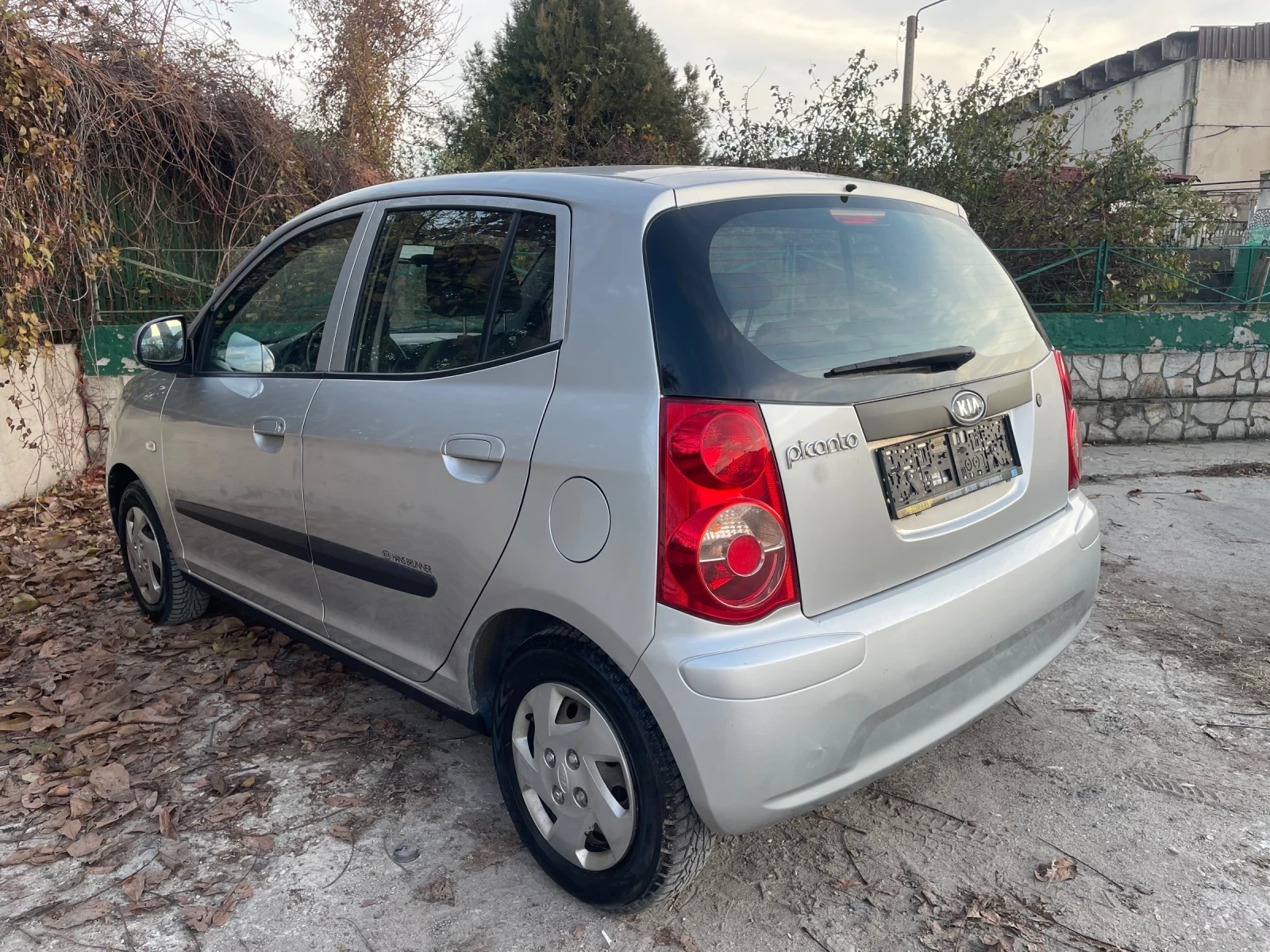 Kia Picanto 1.0i Facelift - изображение 4