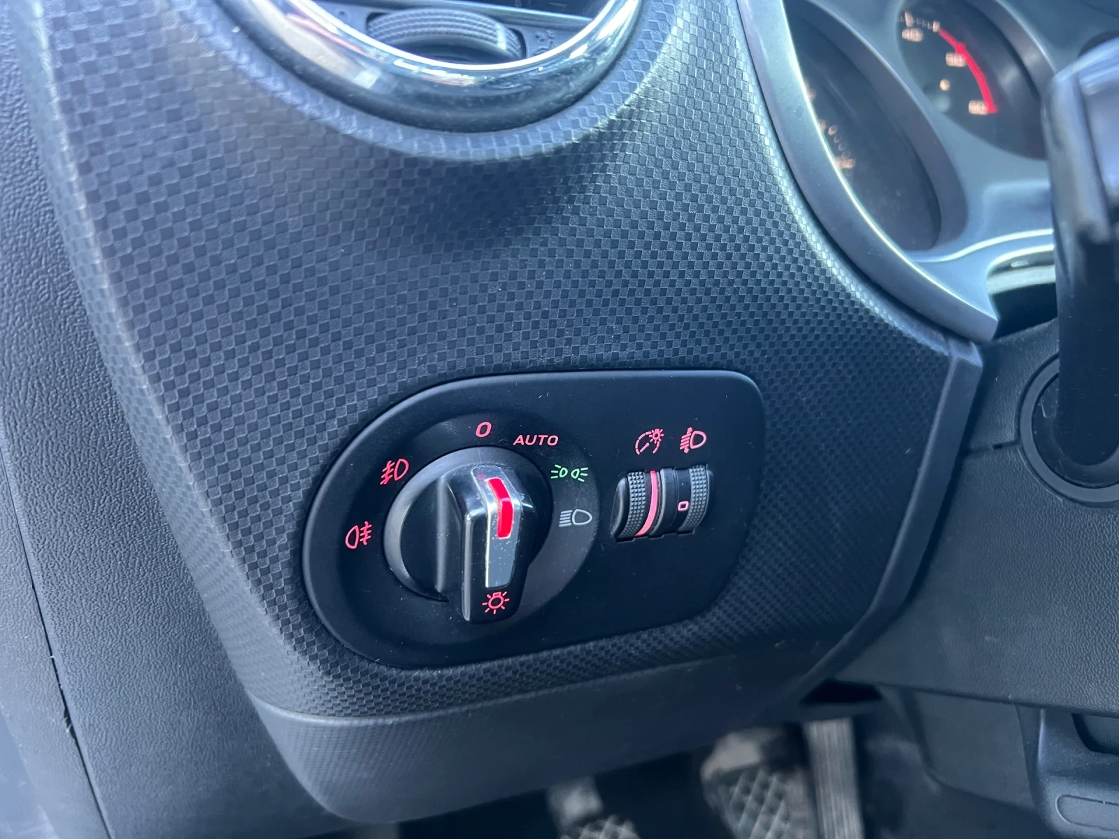 Seat Leon Facelift 1.6TDI- 105�.�./ ���������/ Euro 5A | Mobile.bg � ����������� 17