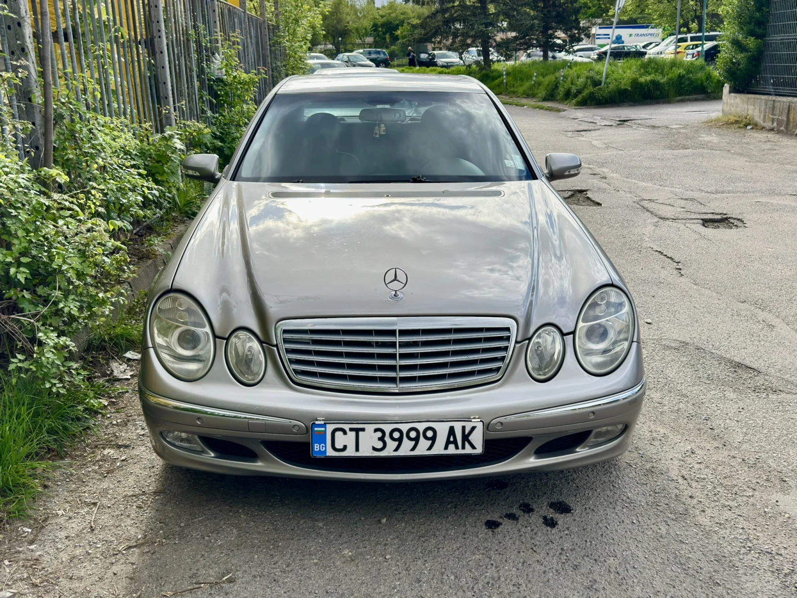 Mercedes-Benz E 220  - изображение 3