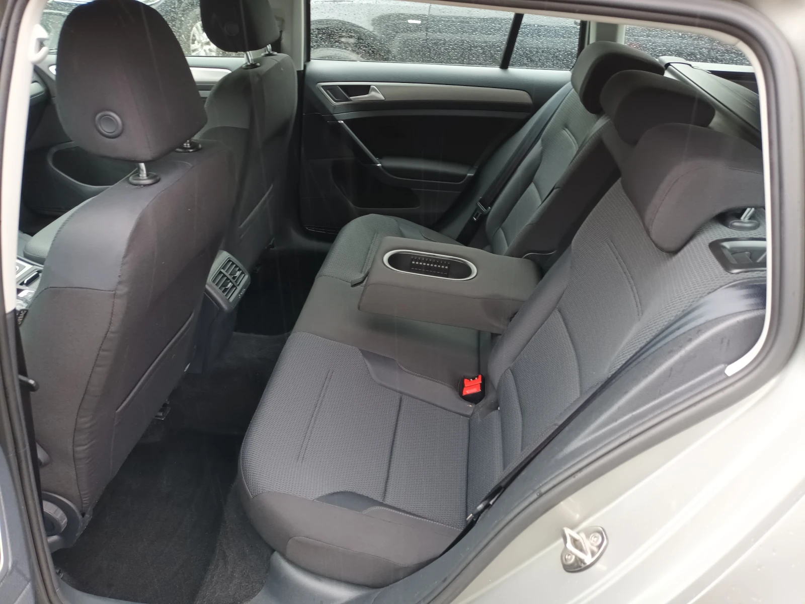 VW Golf 1.6TDI/NAVI - изображение 8