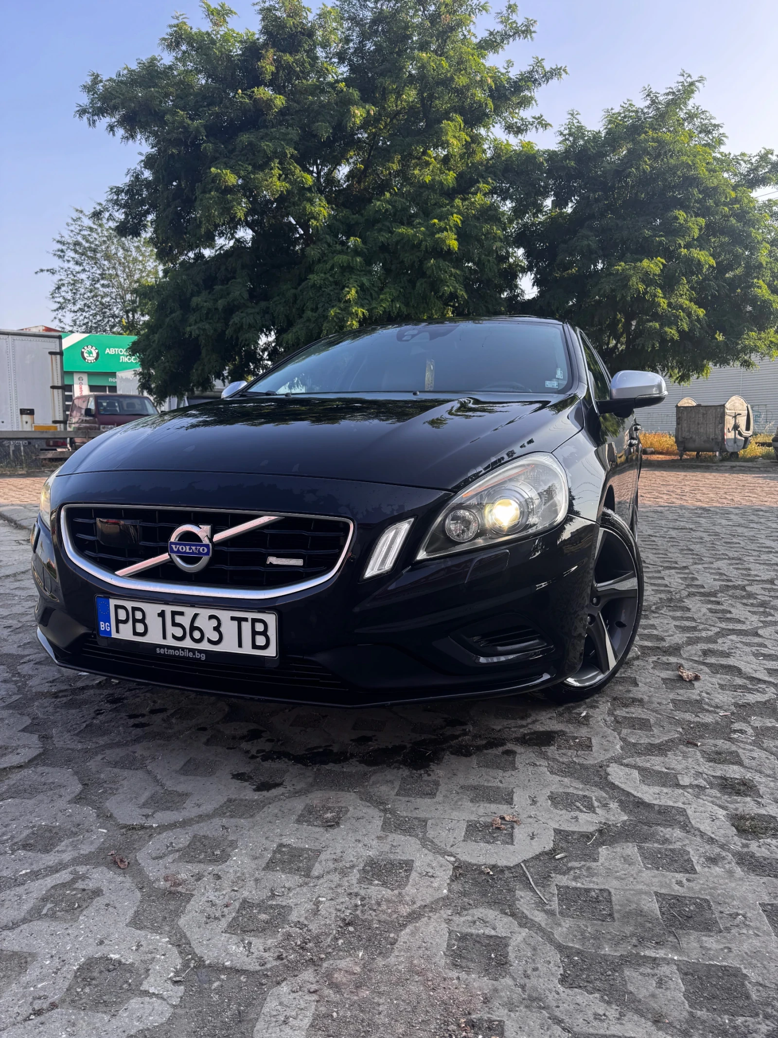 Volvo V60 Volvo V60 D5 R-Design - изображение 2