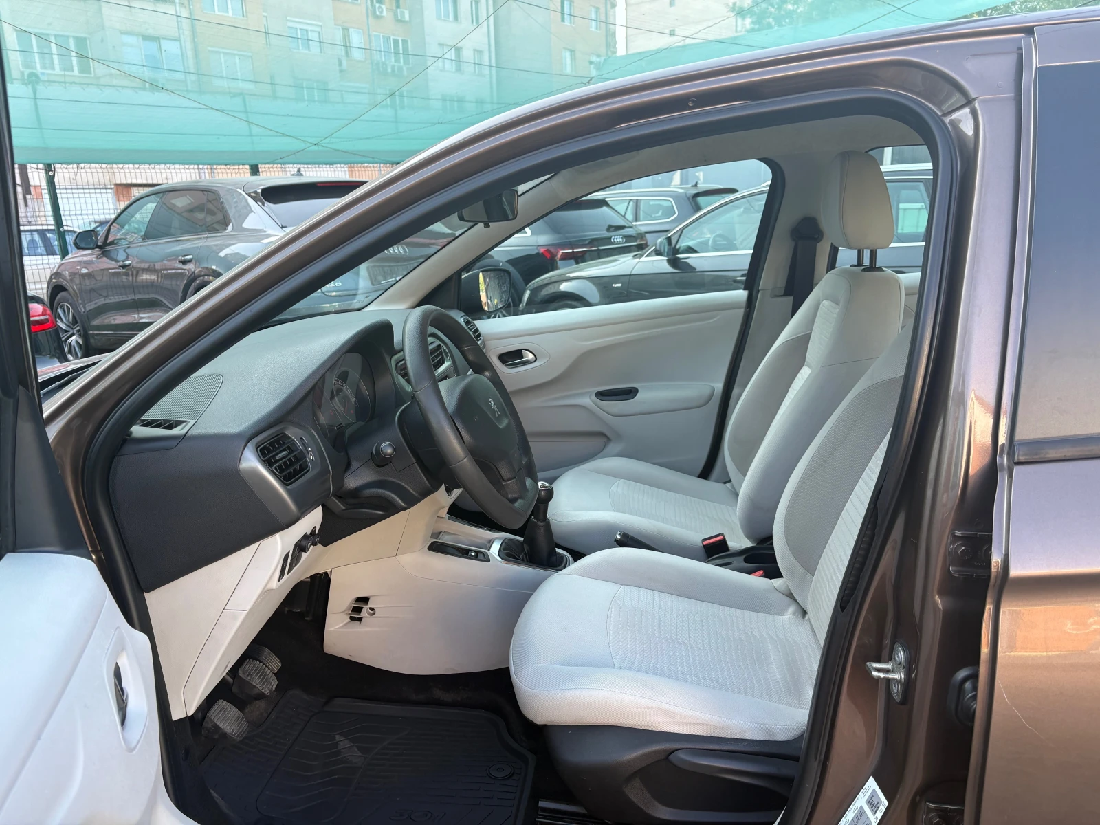 Peugeot 301 1.6-116HP= КЛИМАТИК= КУПУВАНА ОТ БЪЛГАРИЯ= ГАЗ= РЕ - изображение 9
