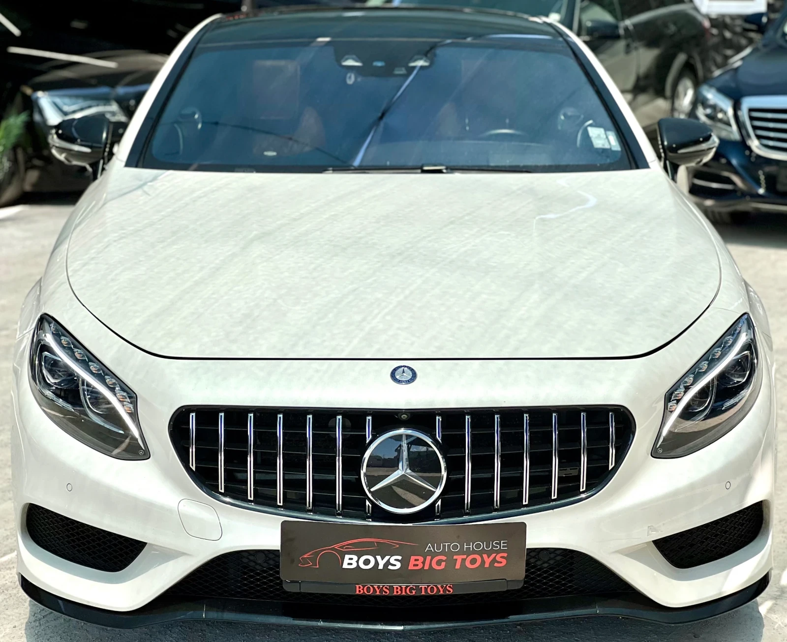 Mercedes-Benz S 500 БялаПЕРЛА* AMG* Обдухване* Desingo* 4DBurM* 4matic - изображение 3