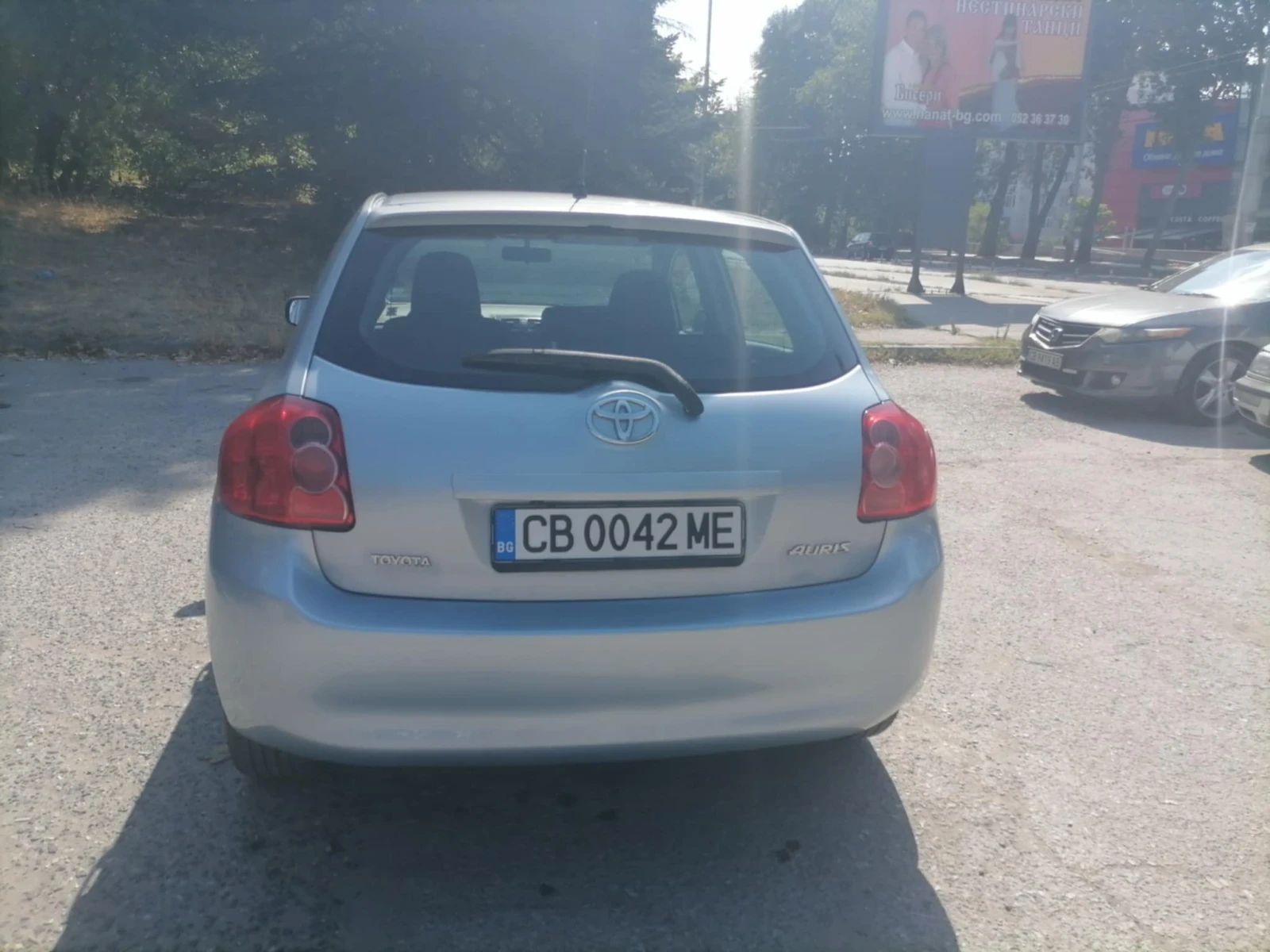 Toyota Auris  - изображение 2
