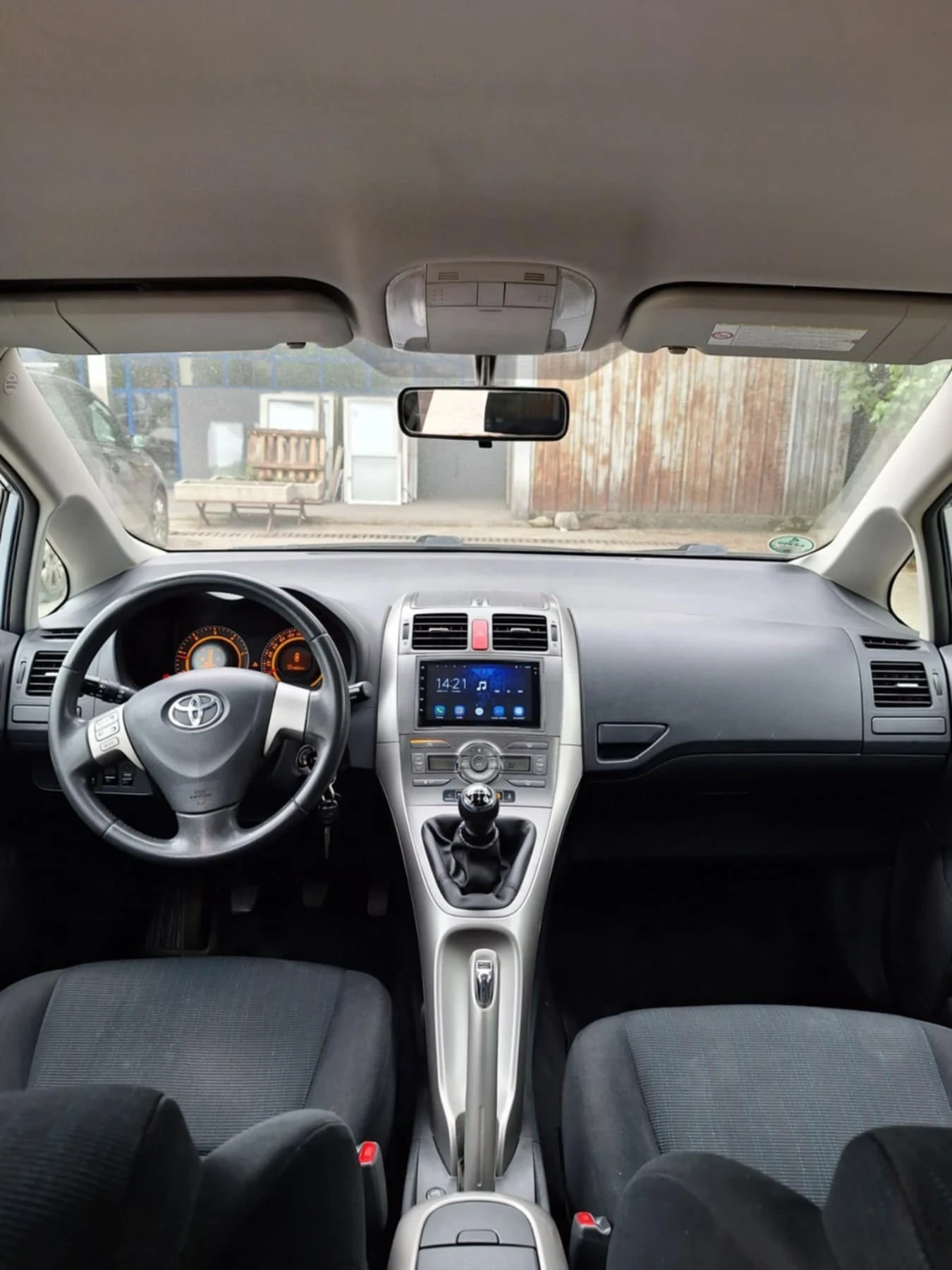 Toyota Auris  - изображение 7