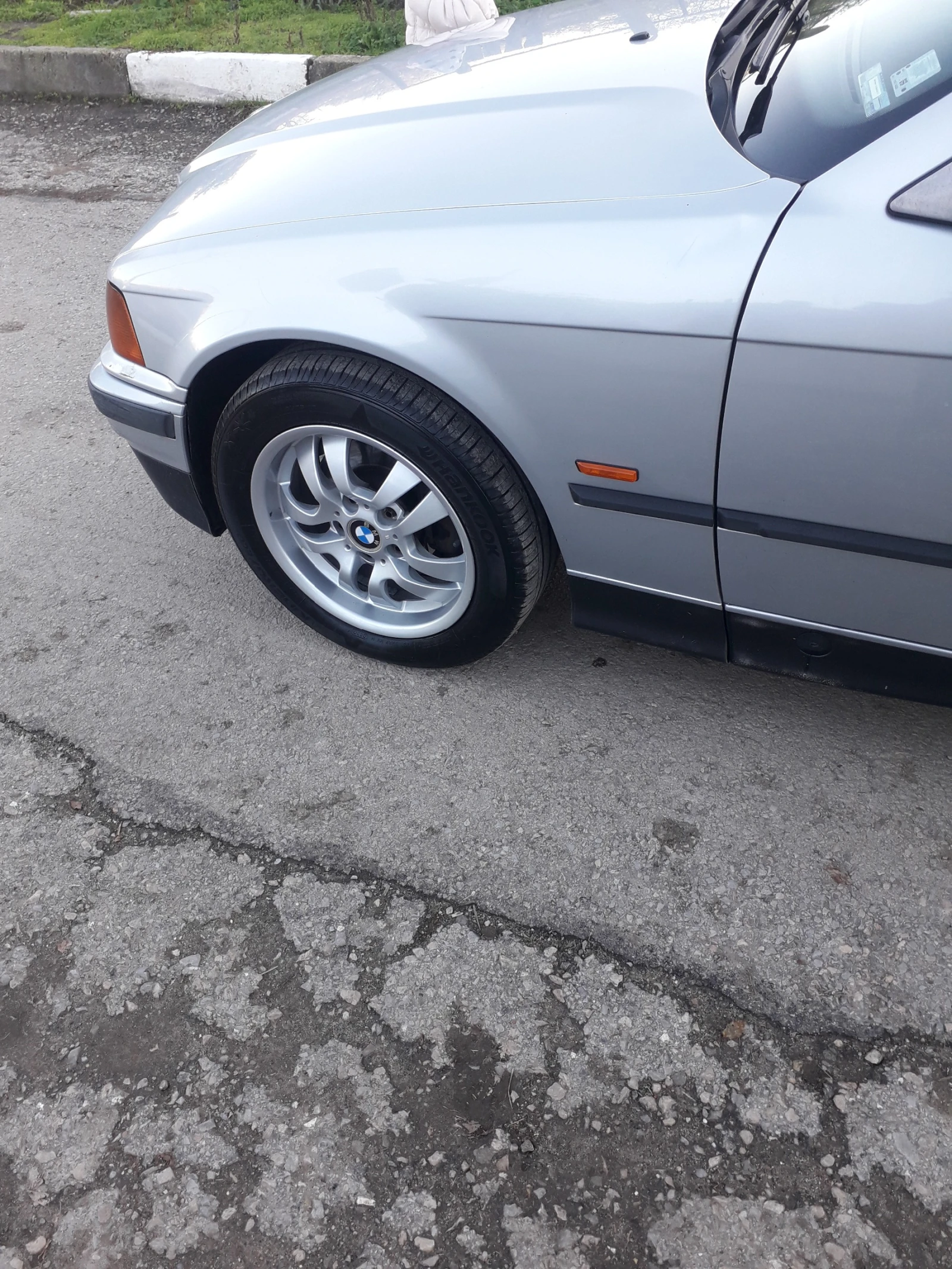 BMW 320 320i | Mobile.bg   6