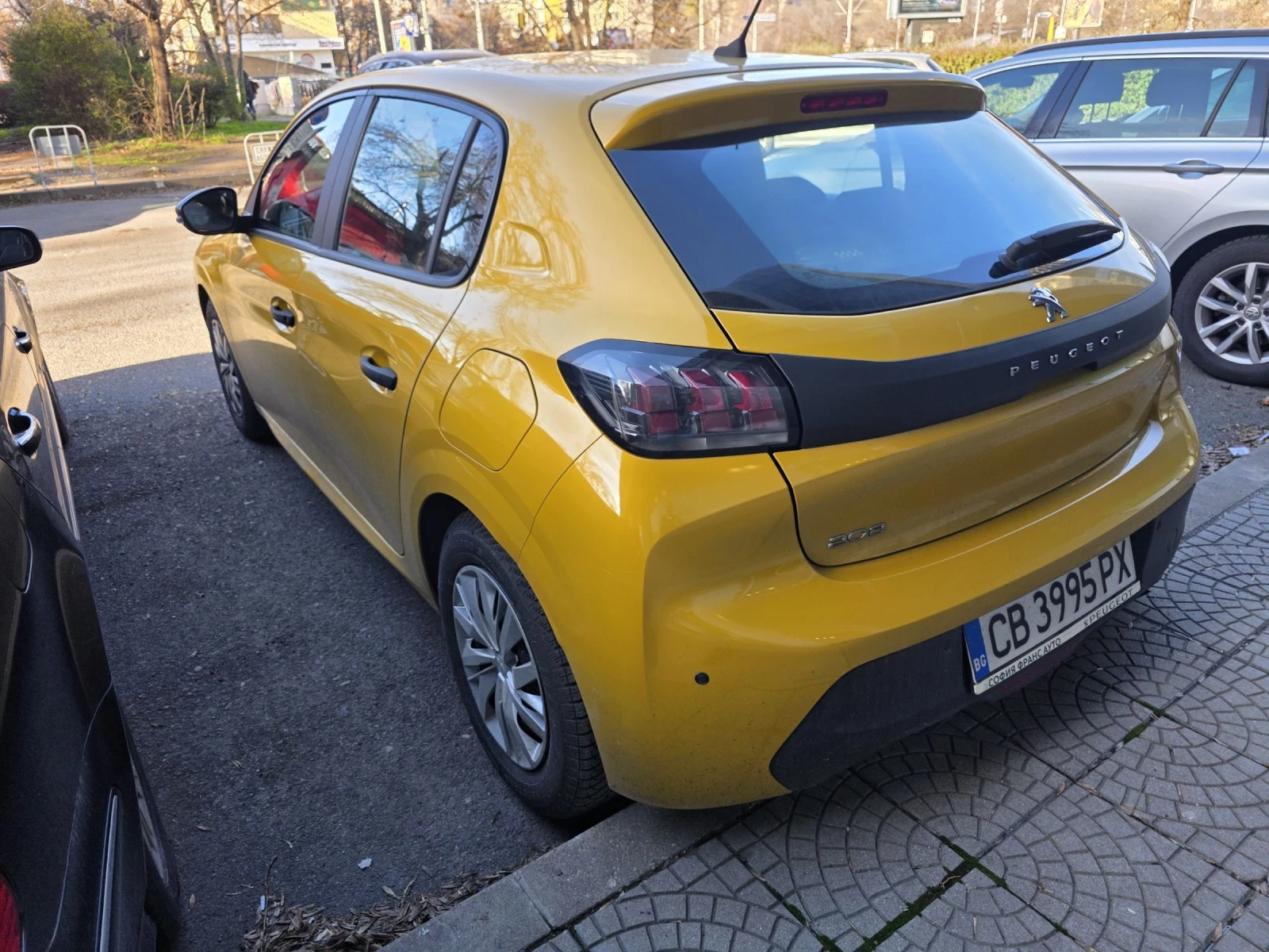 Peugeot 208  - изображение 5