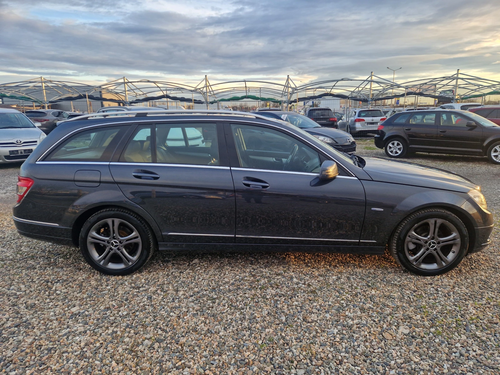 Mercedes-Benz C 180 AVANTGARDE - изображение 8