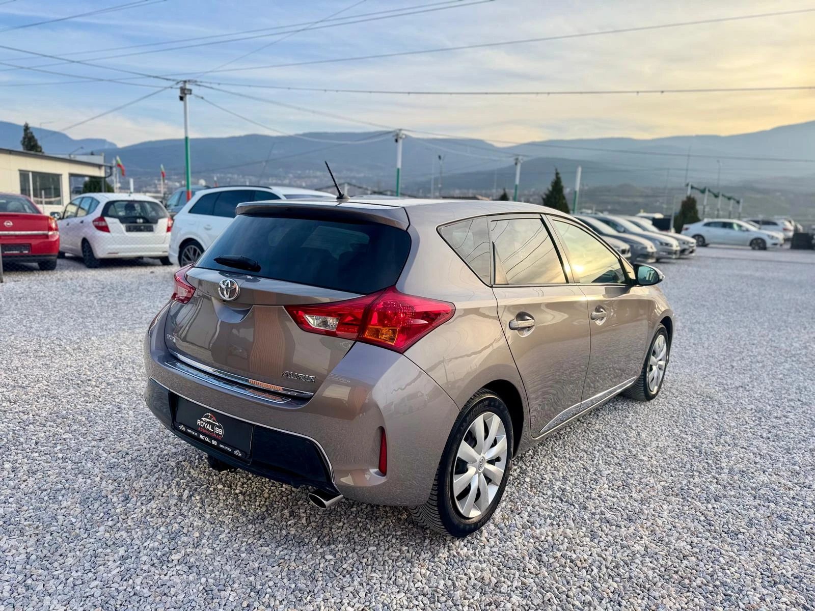 Toyota Auris ::2.0D::124к.с., снимка 7 - Автомобили и джипове - 53692791