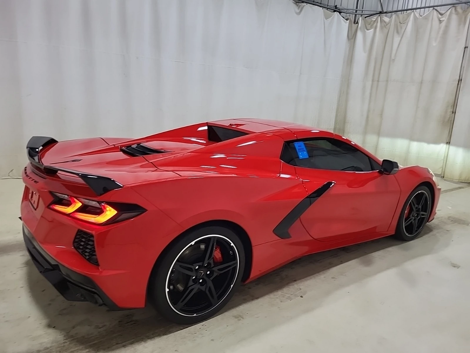 Chevrolet Corvette 6.2L 8cyl Rear Wheel Drive, снимка 3 - Автомобили и джипове - 53710634