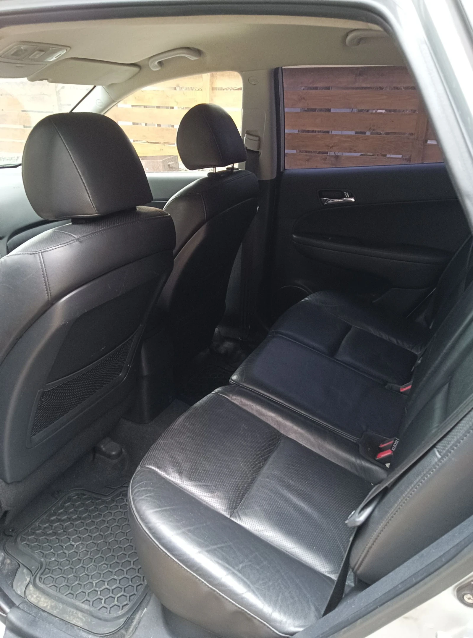 Hyundai I30 1.6 CRDI, снимка 6 - Автомобили и джипове - 53936544