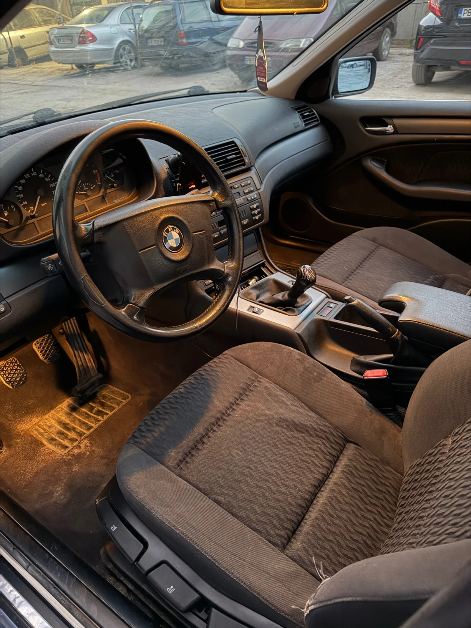 BMW 320, снимка 7 - Автомобили и джипове - 54195734