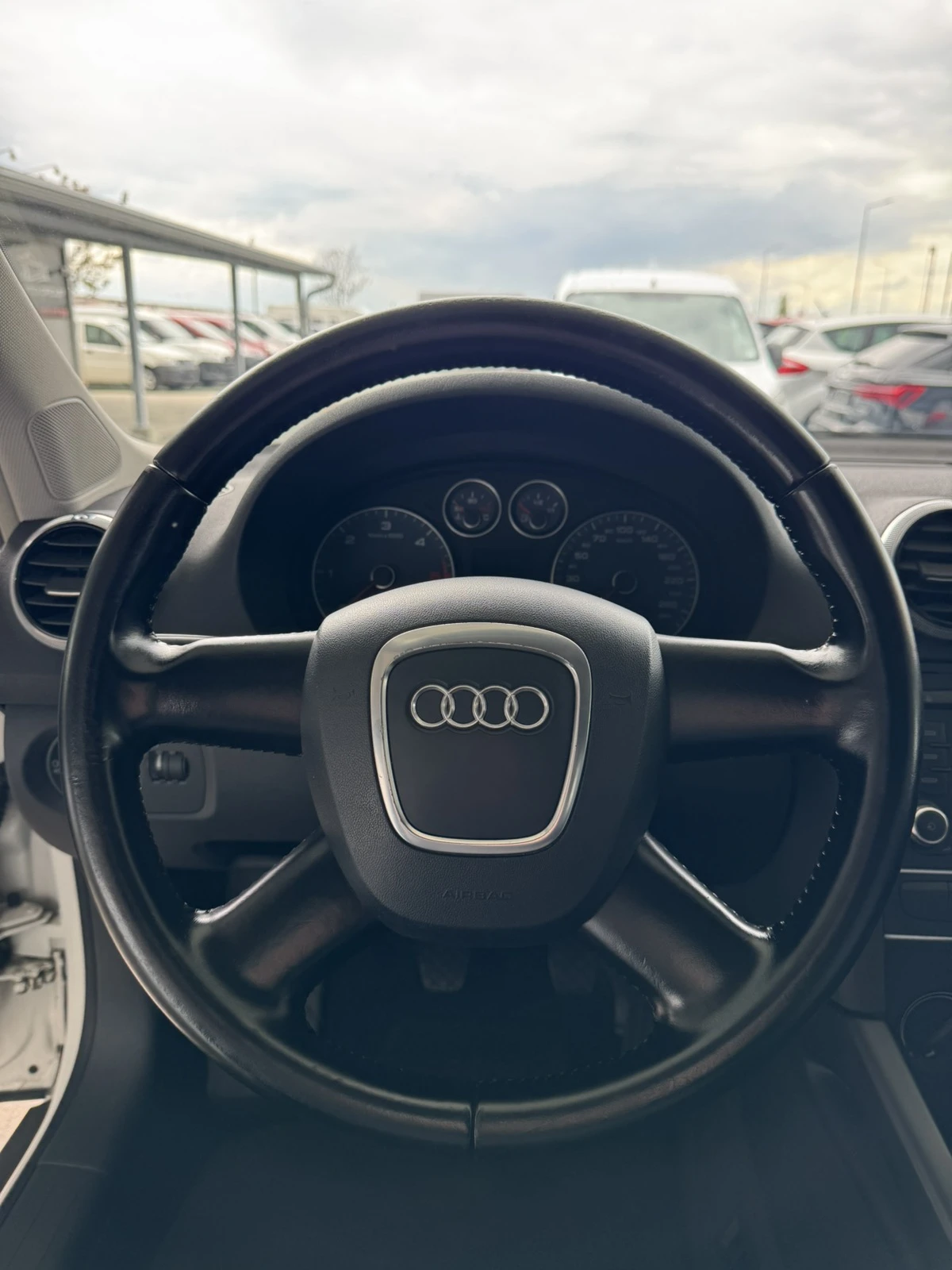 Audi A3 TDI* 90ps* ЛЕД* ПАРКТРОНИК, снимка 13 - Автомобили и джипове - 54341681