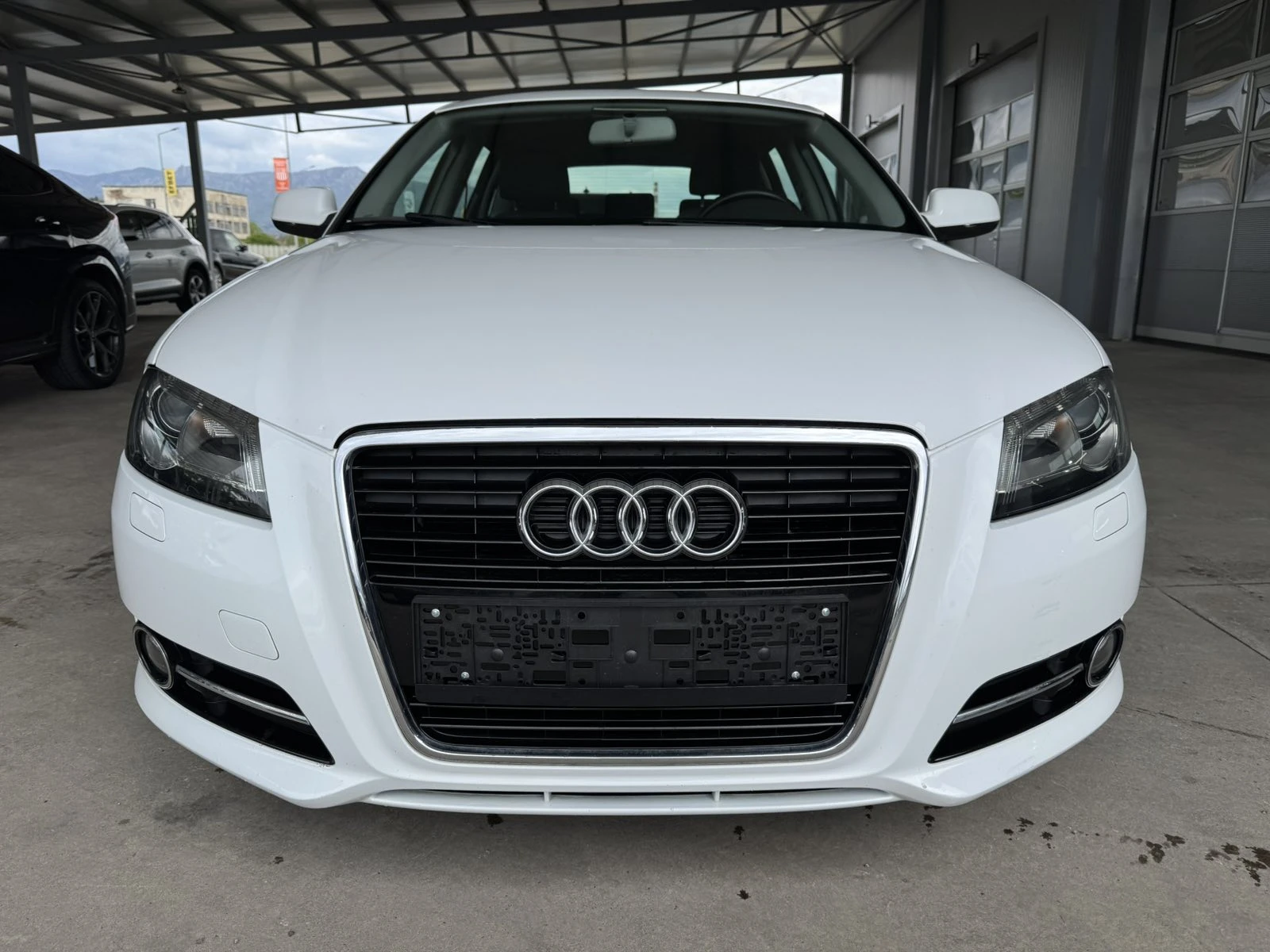 Audi A3 TDI* 90ps* ЛЕД* ПАРКТРОНИК, снимка 8 - Автомобили и джипове - 54341681