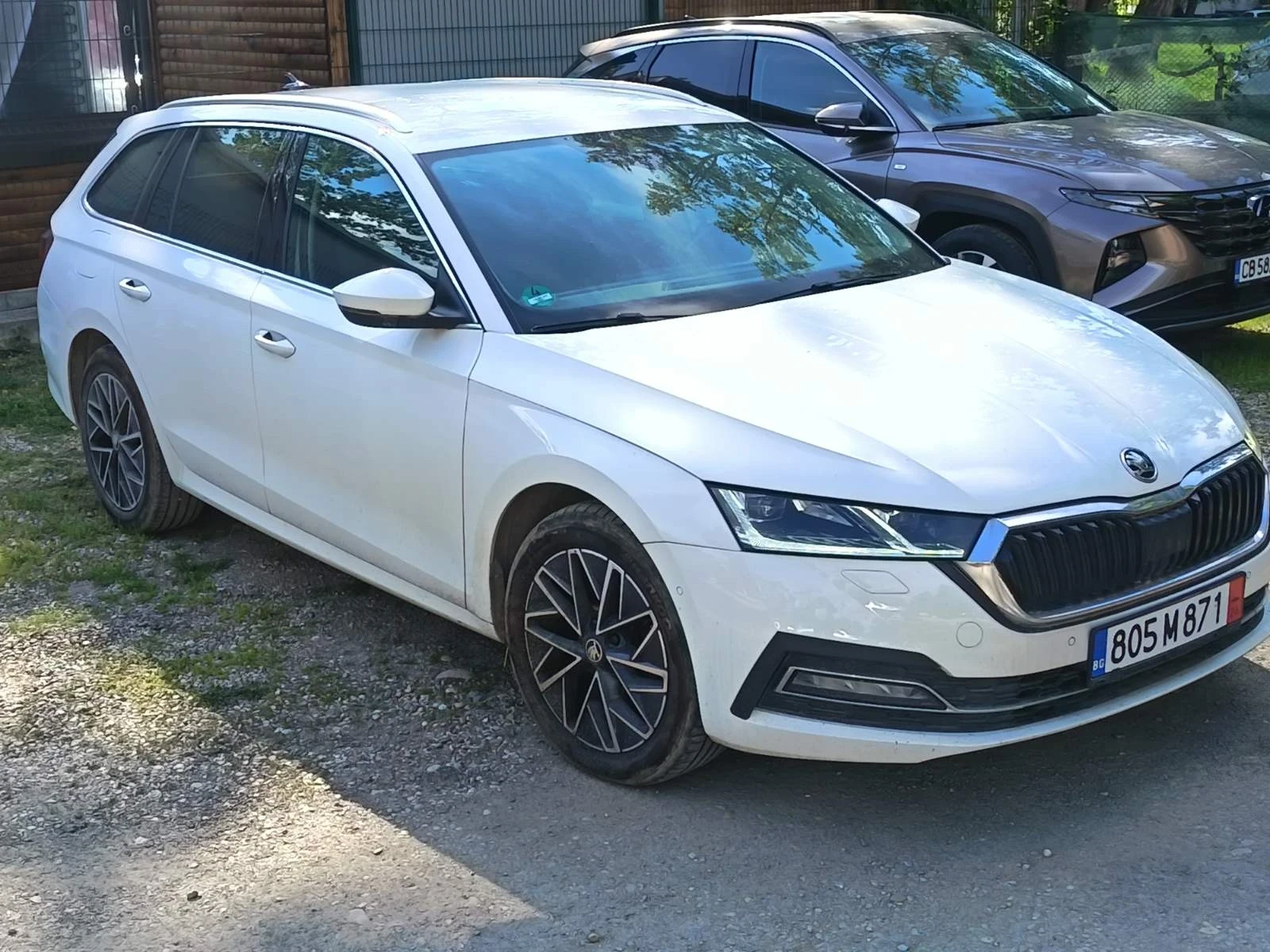 Skoda Octavia 2.0 150к.с./MatrixLed/ Virtual Cockpit/KeylessGo, снимка 2 - Автомобили и джипове - 54802587