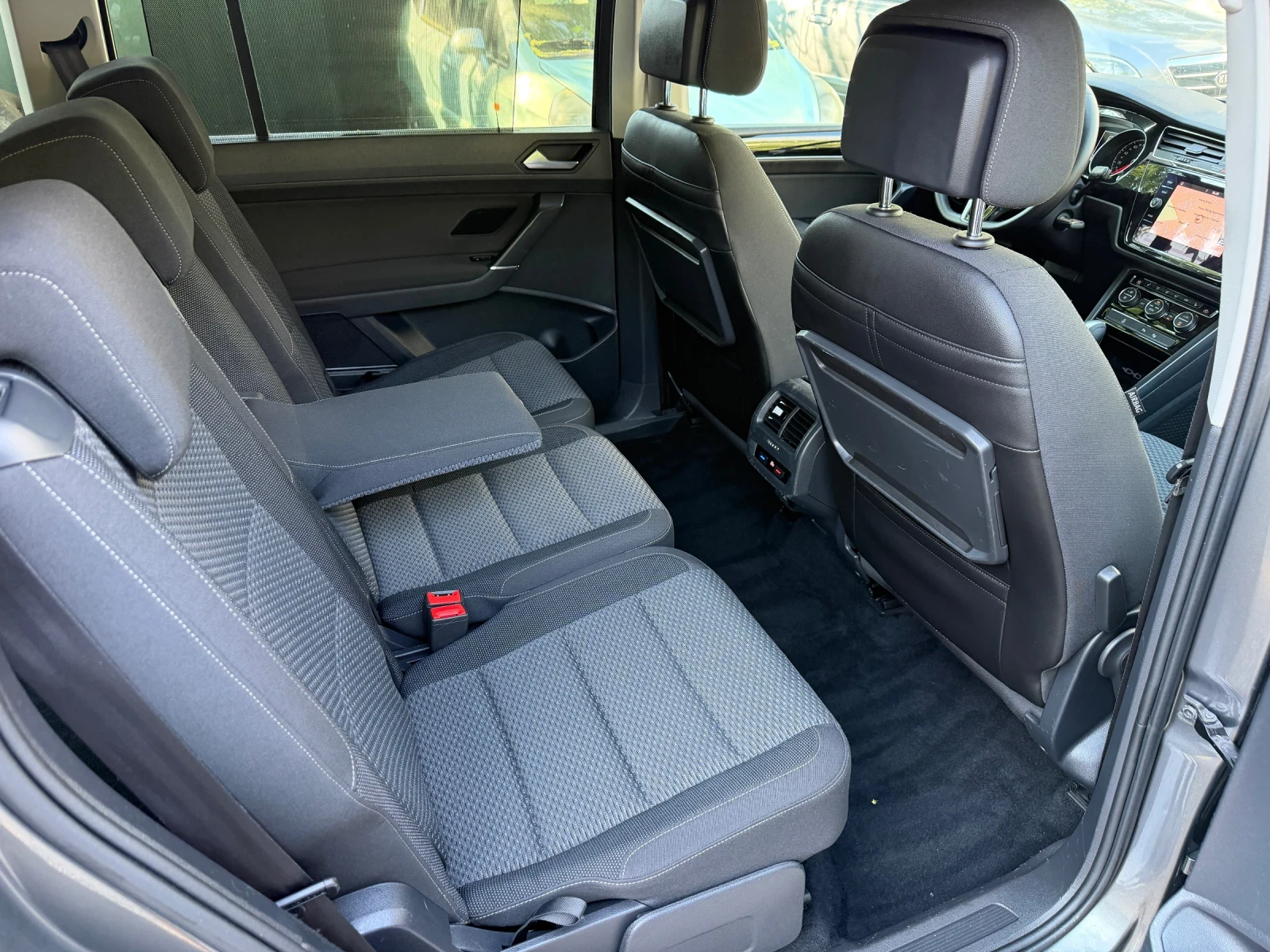 VW Touran 1.4 TSI 150HP DSG 6+ 1, снимка 10 - Автомобили и джипове - 54838245