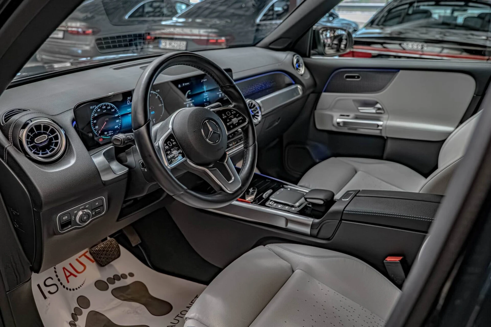 Mercedes-Benz EQB 300/4Matic/AMG/Edition/Ambient/MBUX/Камера 360, снимка 7 - Автомобили и джипове - 54839939