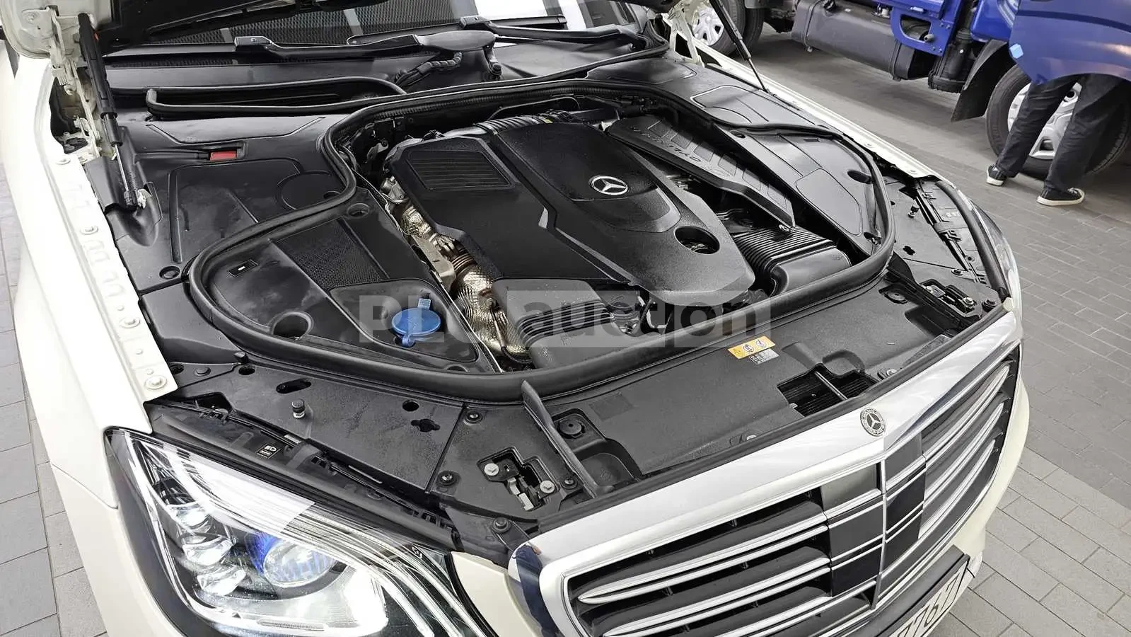 Mercedes-Benz S 350 d 4MATIC AMG| 3D BURMASTER| DIST+ | ВКЛ.ТЕХНОТЕСТ, снимка 17 - Автомобили и джипове - 54884161