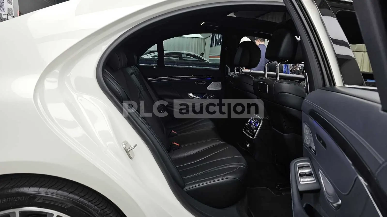 Mercedes-Benz S 350 d 4MATIC AMG| 3D BURMASTER| DIST+ | ВКЛ.ТЕХНОТЕСТ, снимка 10 - Автомобили и джипове - 54884161