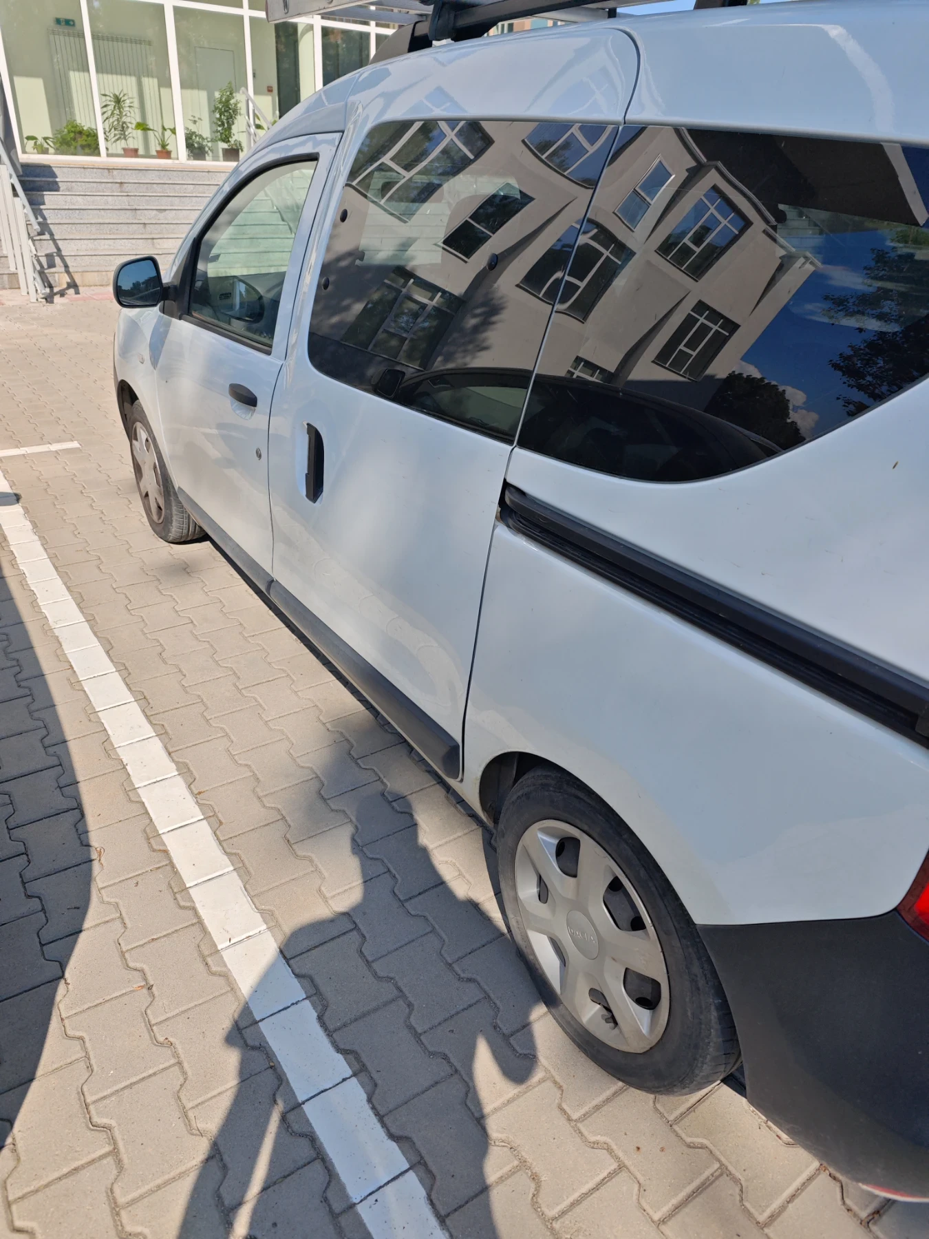 Dacia Dokker 1, 6 Газ, снимка 4 - Автомобили и джипове - 55136716