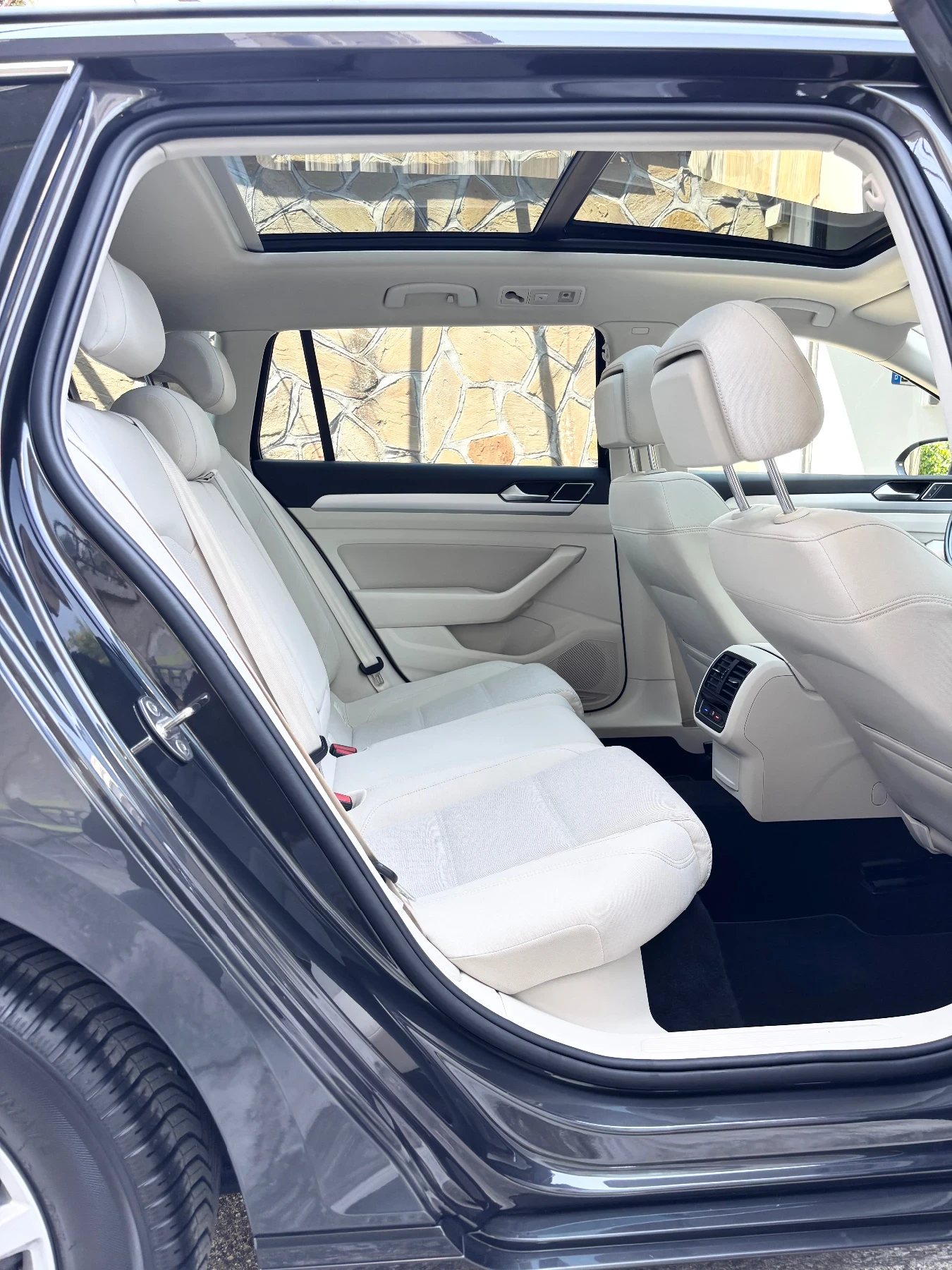 VW Passat Реални Километри ТОП Състояние!, снимка 12 - Автомобили и джипове - 55793492