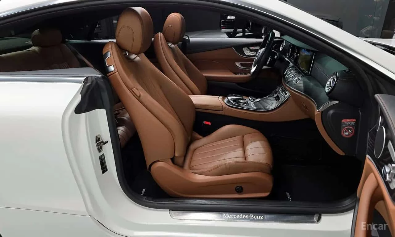 Mercedes-Benz E 220 * E220d Coupe * CARFAX * ЦЕНА ДО БГ, снимка 16 - Автомобили и джипове - 55531482
